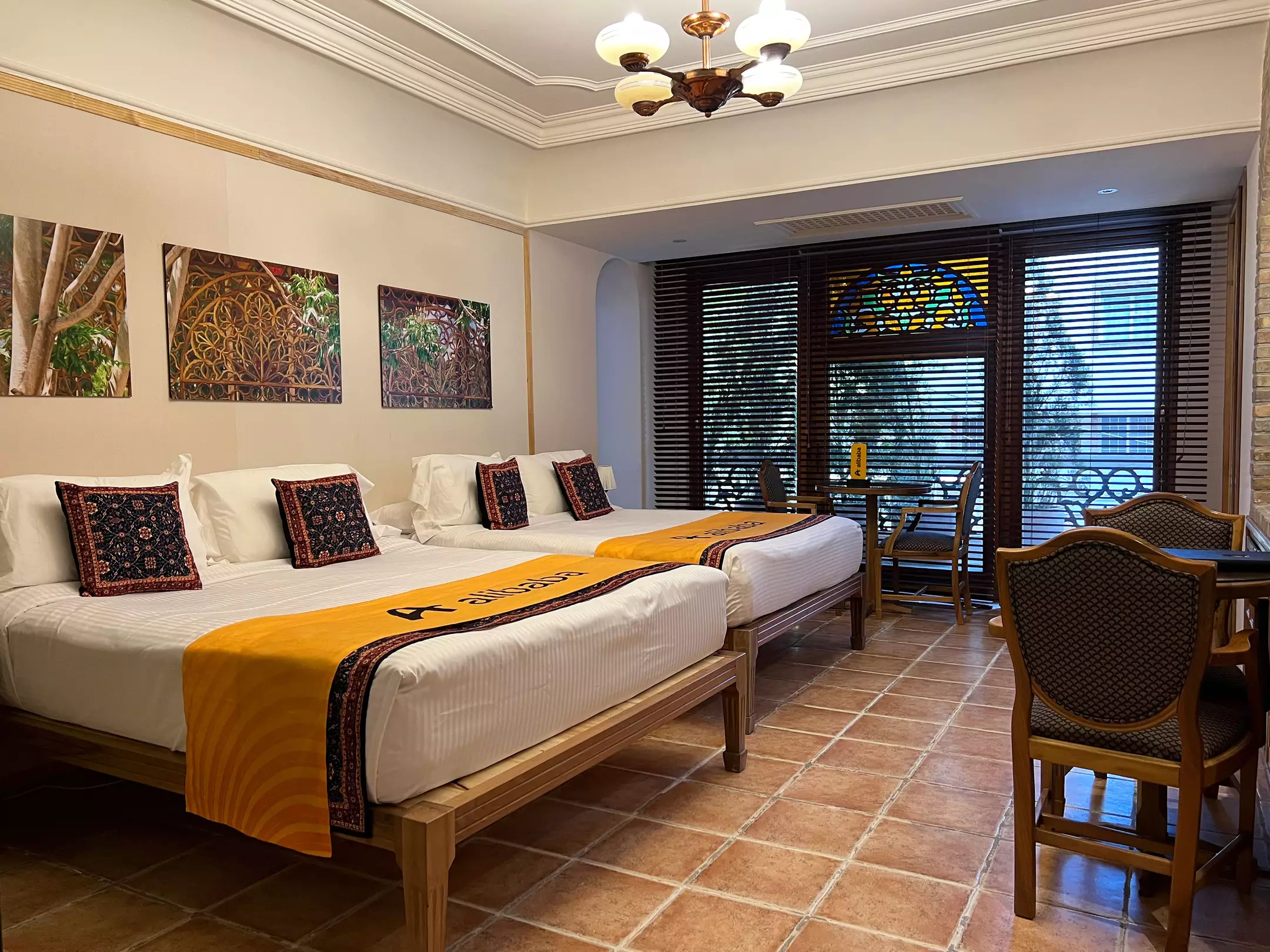 Alibaba https://cdn.alibaba.ir/ostorage/hotel-accommodation-images/696e2c7b46ae9d8e6fb49b2f_08- ارسی- سرای یشم (2).webp